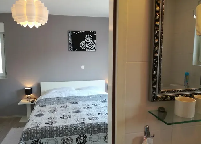 ゲストハウス Dragic - Anex ザダル